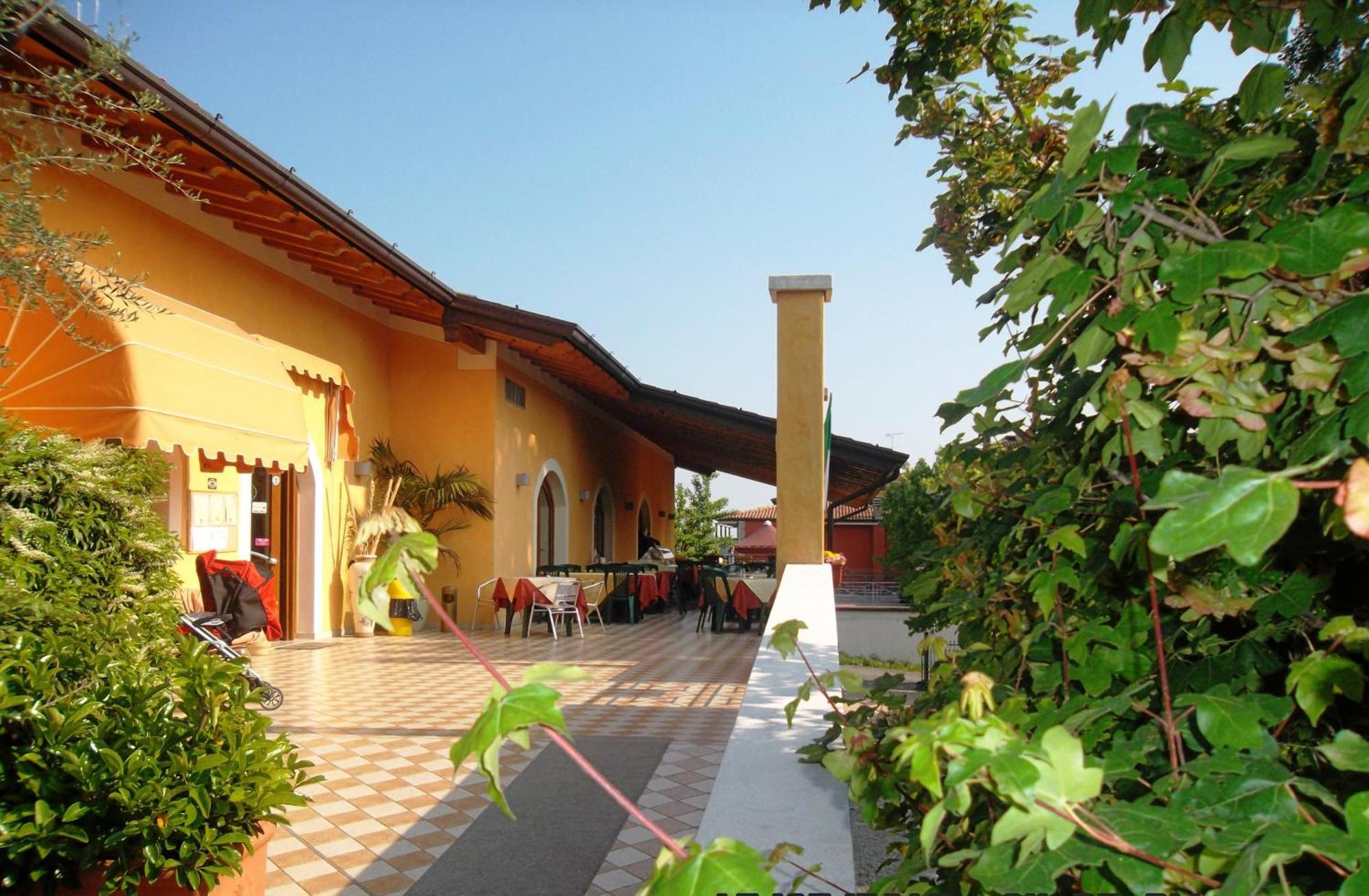 Albergo Le Piante Manerba del Garda Buitenkant foto