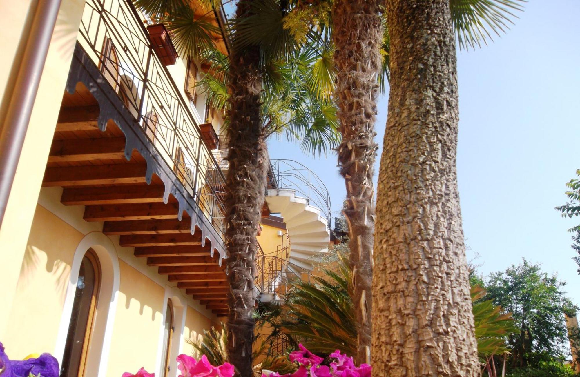 Albergo Le Piante Manerba del Garda Buitenkant foto